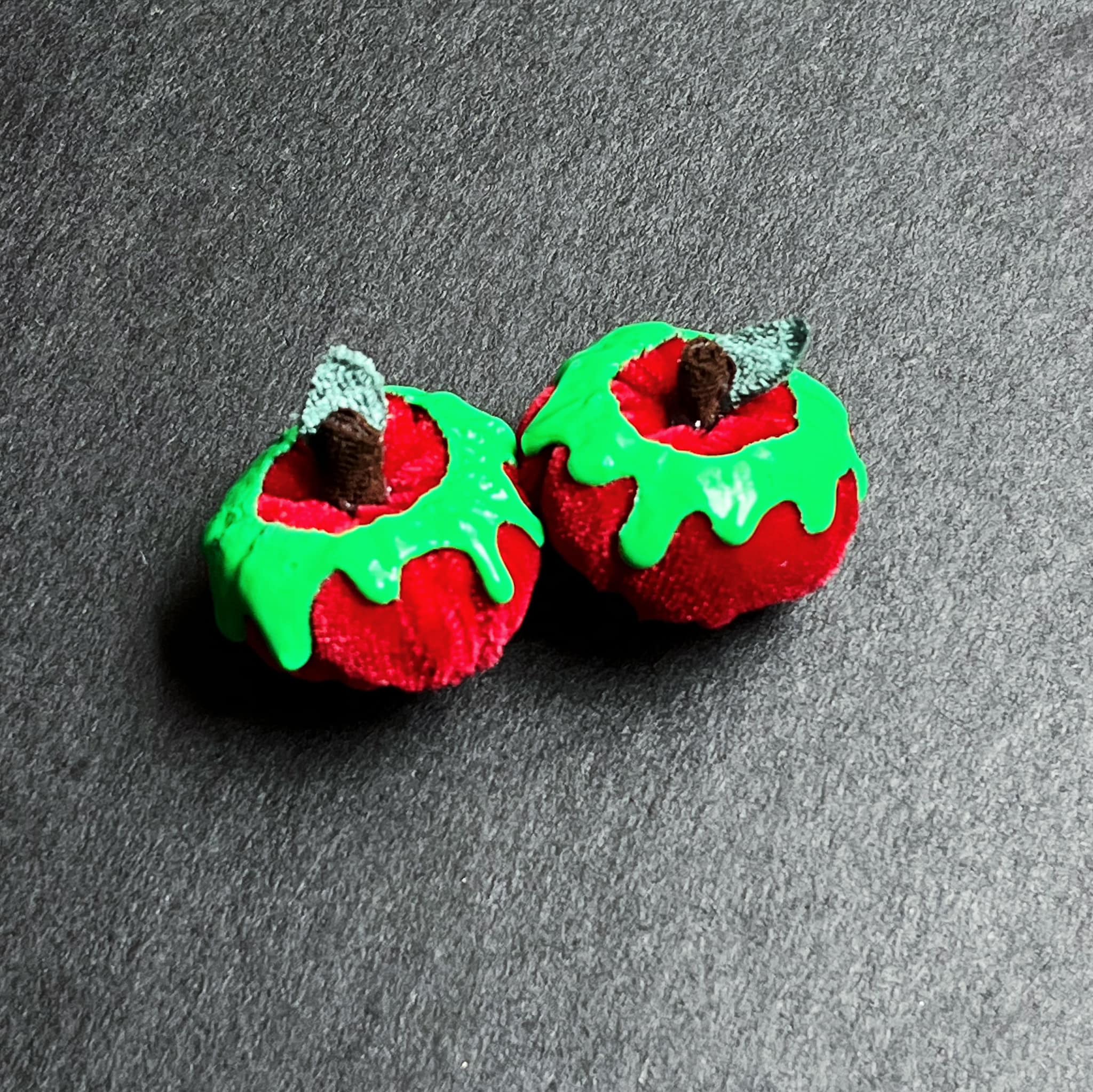 Poison Apples