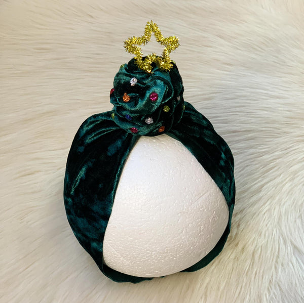 Christmas Tree Wrap // Top Knot Piggies