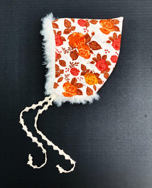 PIXIE BONNET