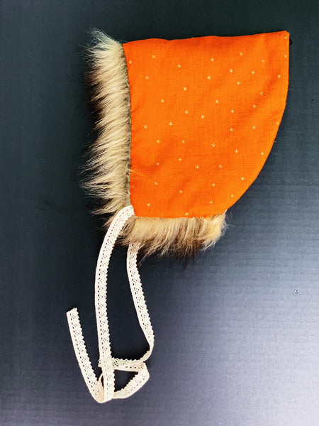 PIXIE BONNET