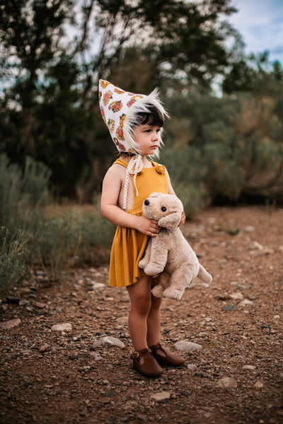 PIXIE BONNET